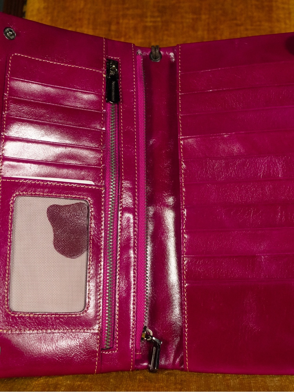 Yaluxe Magenta Leather Wristlet - Picture 5 of 5